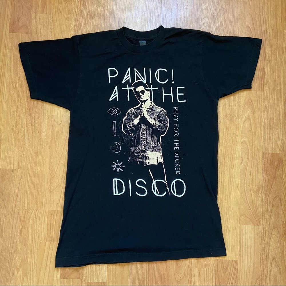 Panic at the Disco Pray for the Wicked 2019 Tour Band T-Shirt Men’s Medium